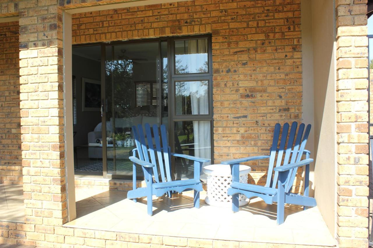 Karee & Wild Olive Guest Lodge Hekpoort Ngoại thất bức ảnh
